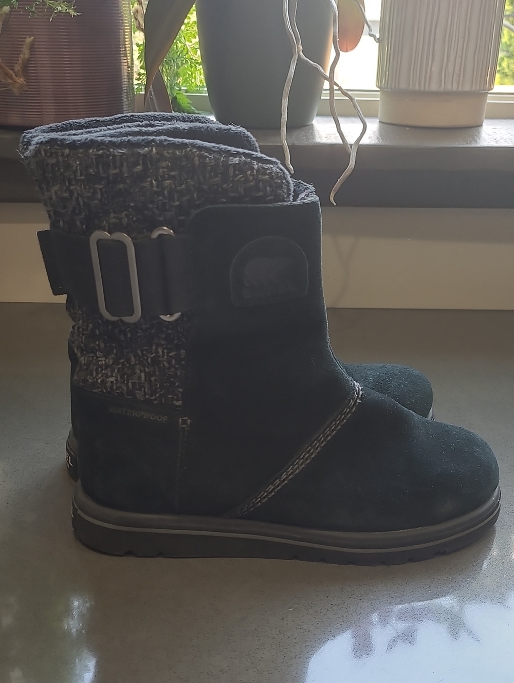 Sorel Womens Boots. Size 7